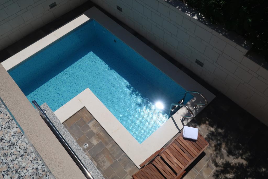 טרוגיר Villa Sunshine מראה חיצוני תמונה